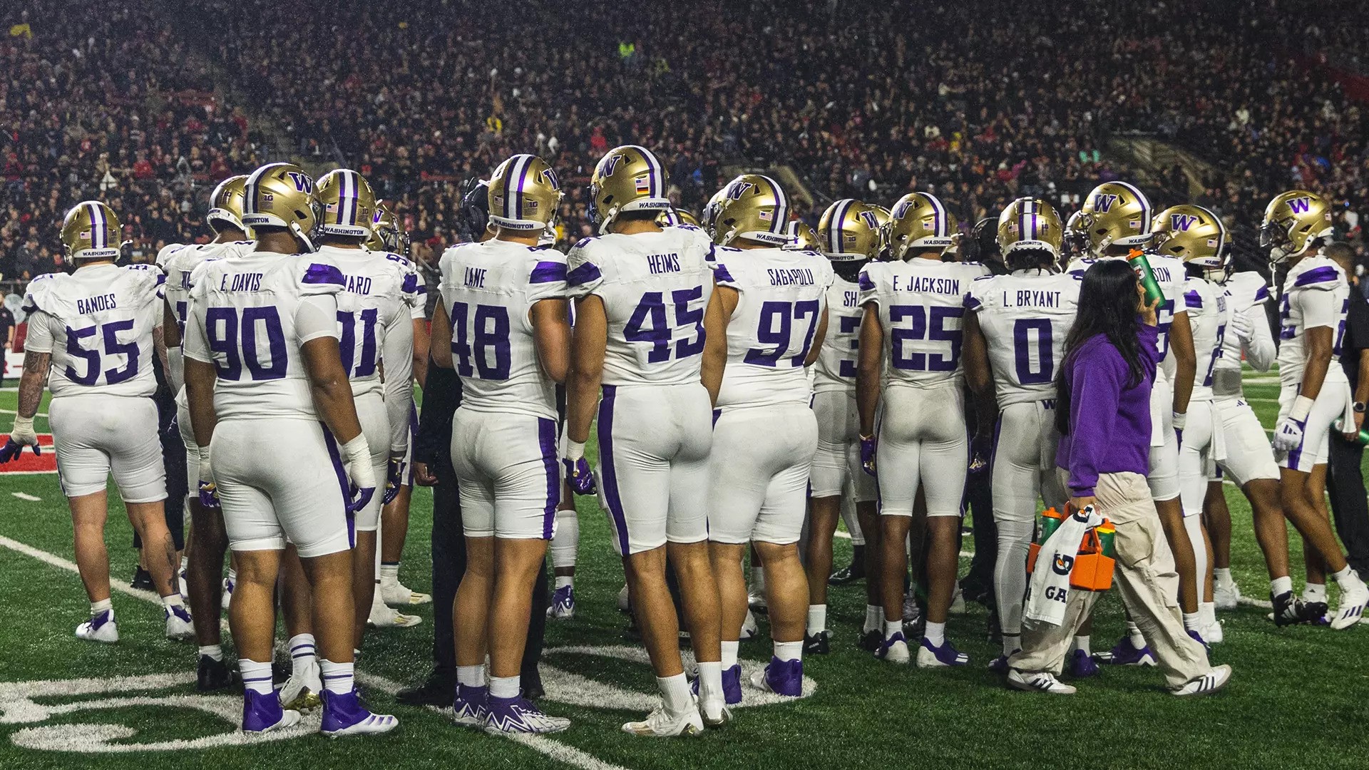 washington huskies football vs rutgers football match player stats​